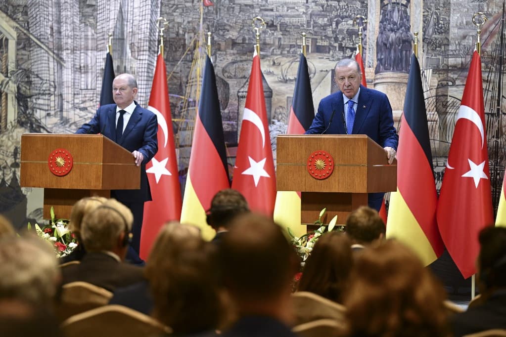 Erdoğan üdvözölte „drága barátja” erőfeszítéseit