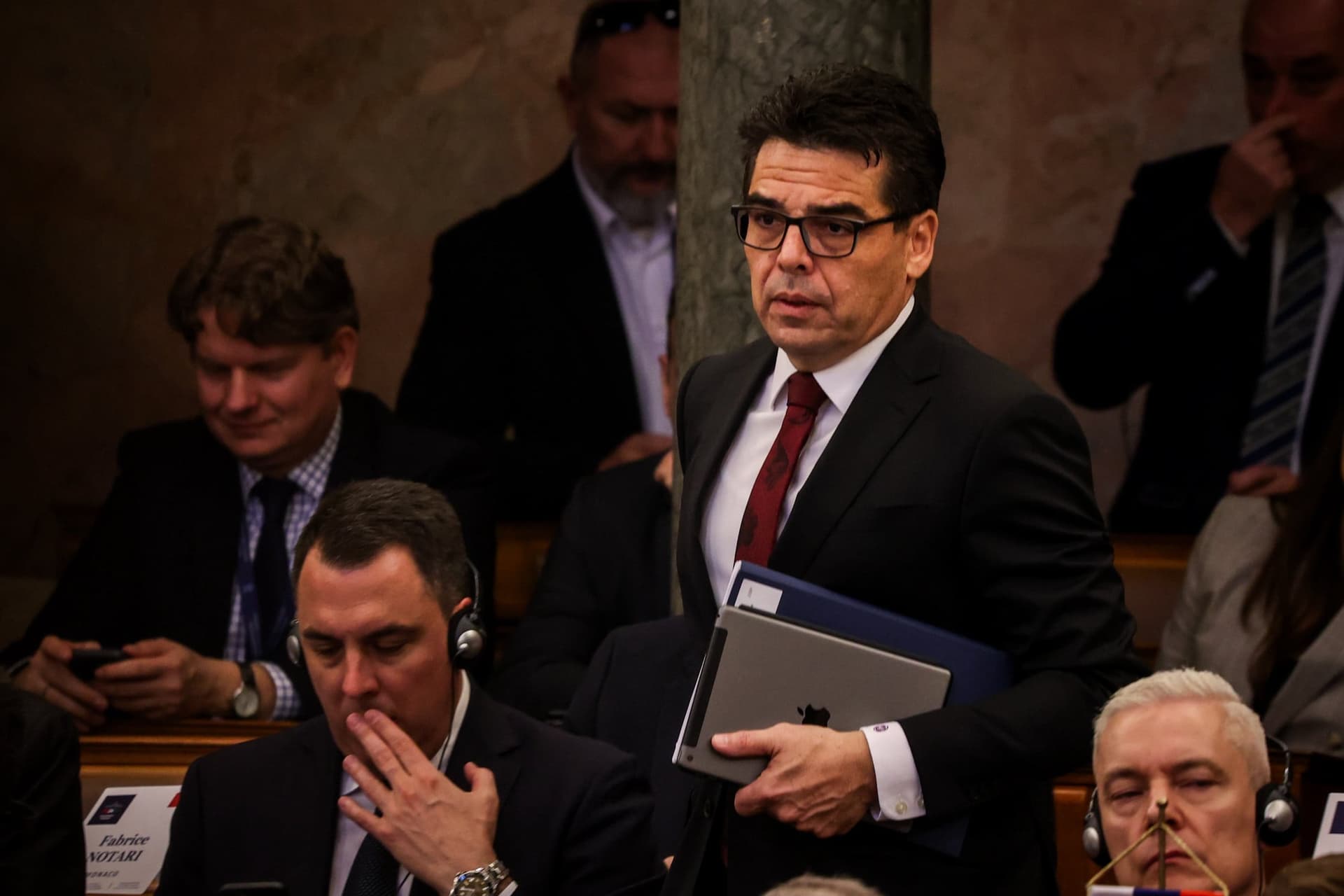 „Tényleg ezért kapnak fizetést egyes brüsszeli politikusok?”