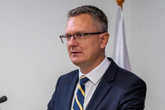 Rétvári Bence: Magyar Péternek kelléknek kellenek a gyermekotthonok lakói