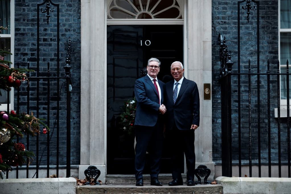 EU-csúcsra hívták a brit kormányfőt