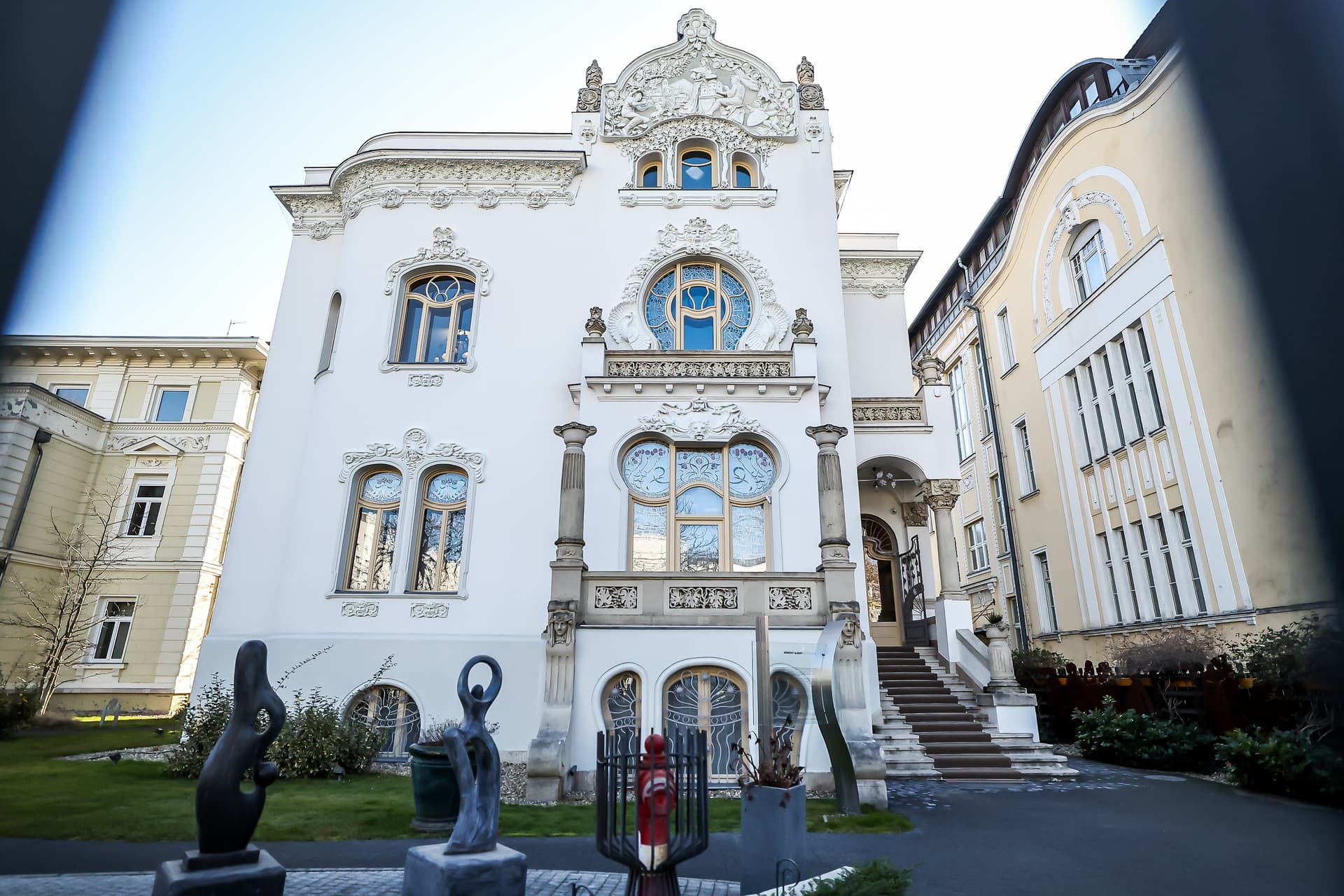 ResoArt Villa Zsolnay-kiállítása