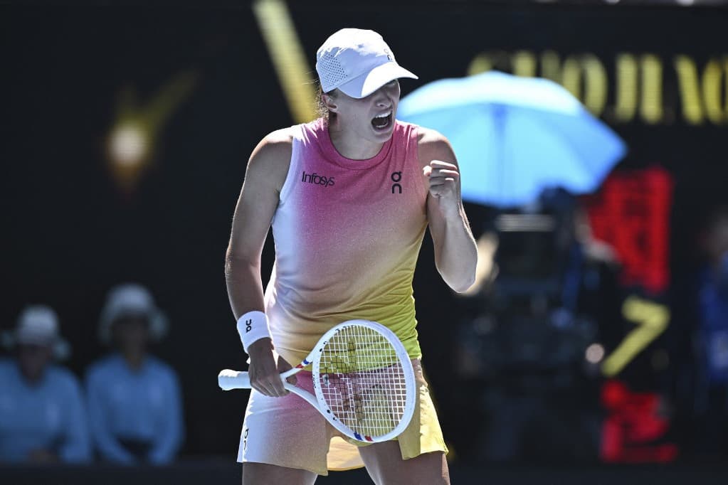 Australian Open: Swiatek könnyedén, Keys nehezen jutott a négy közé