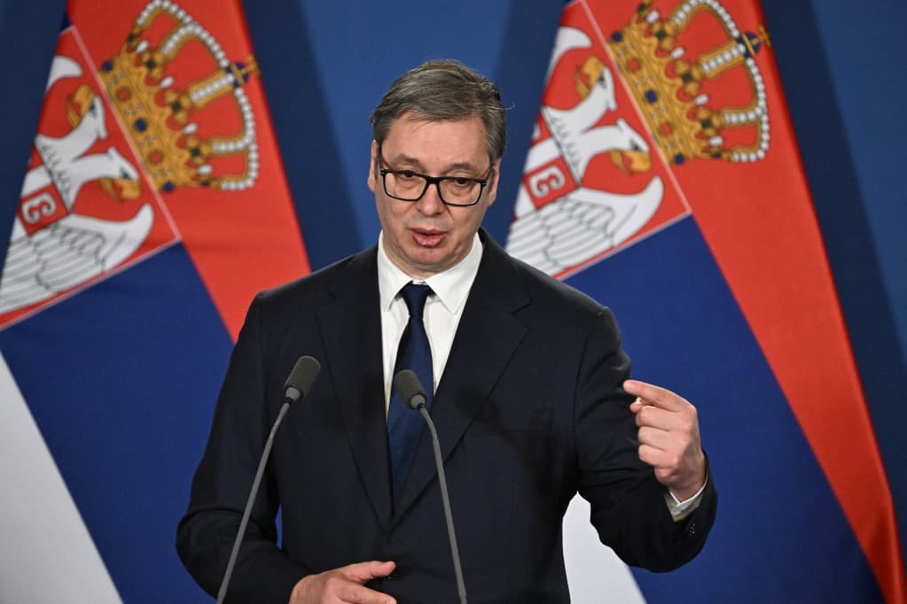 Vučić támogatásokat ígért az egészségügynek és a mezőgazdaságnak is