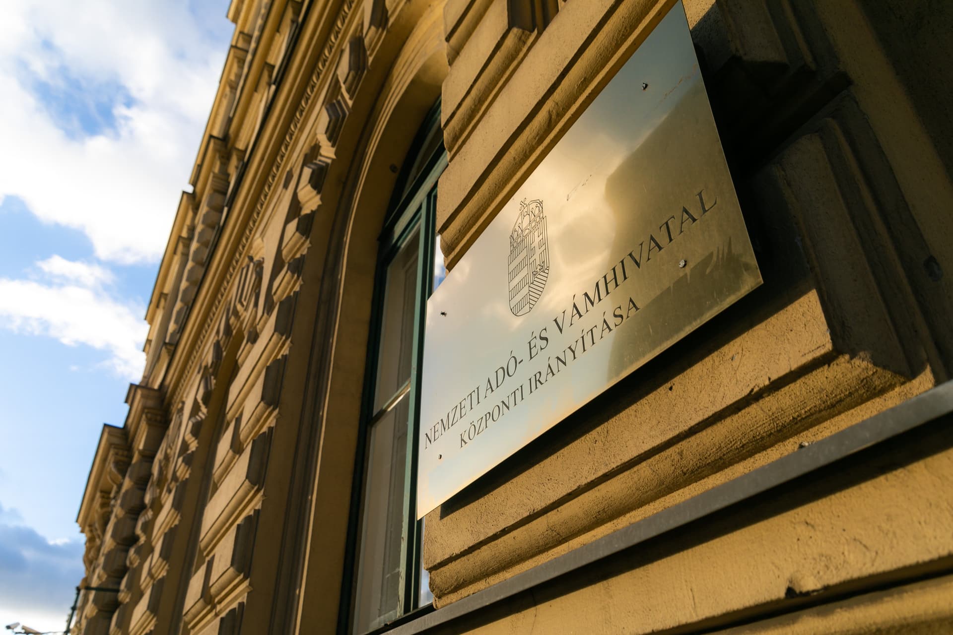 Megszűnt a NAV elnökének megbízatása