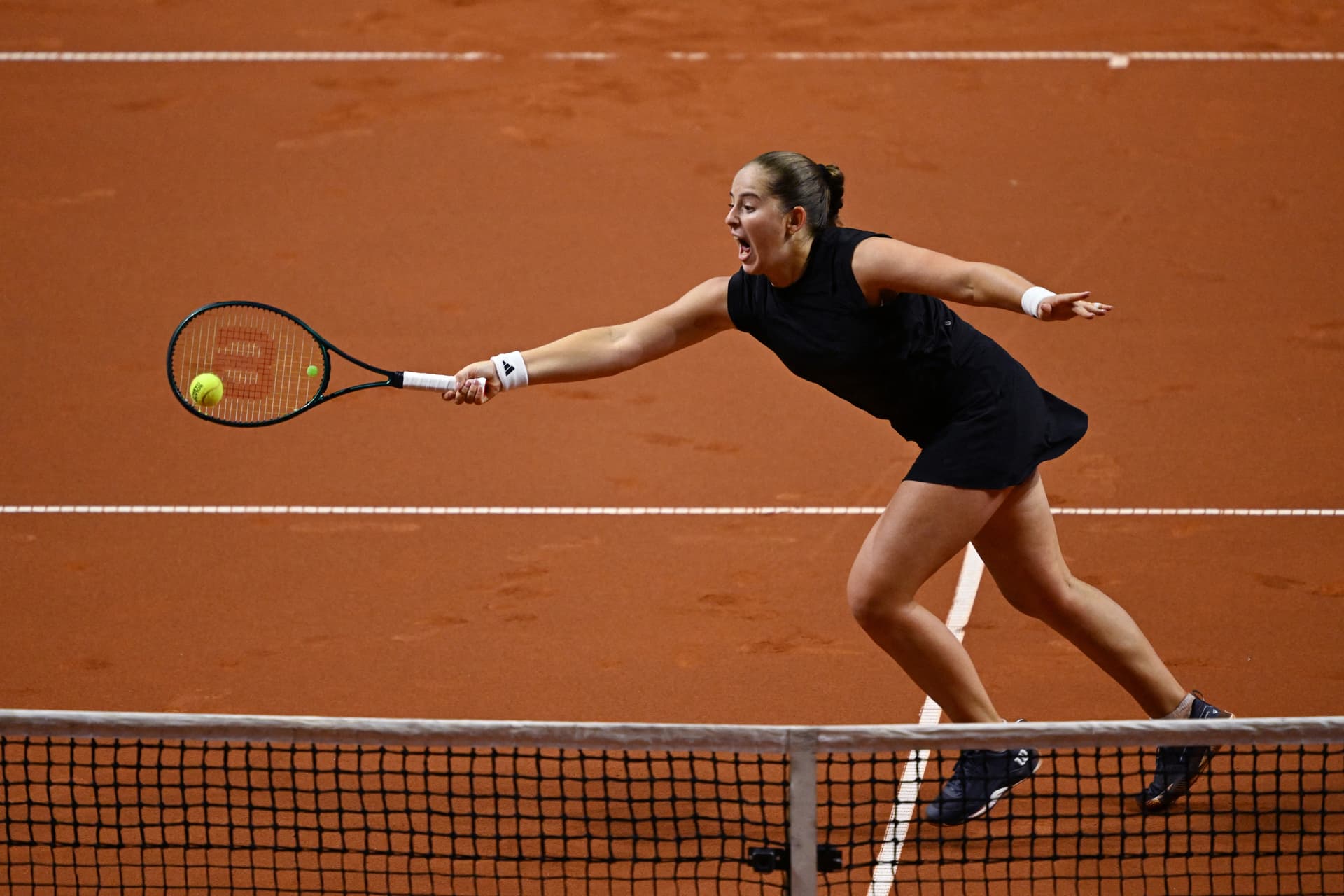 Ostapenko nyerte a döntőt a világelső Szabalenkát legyőzve