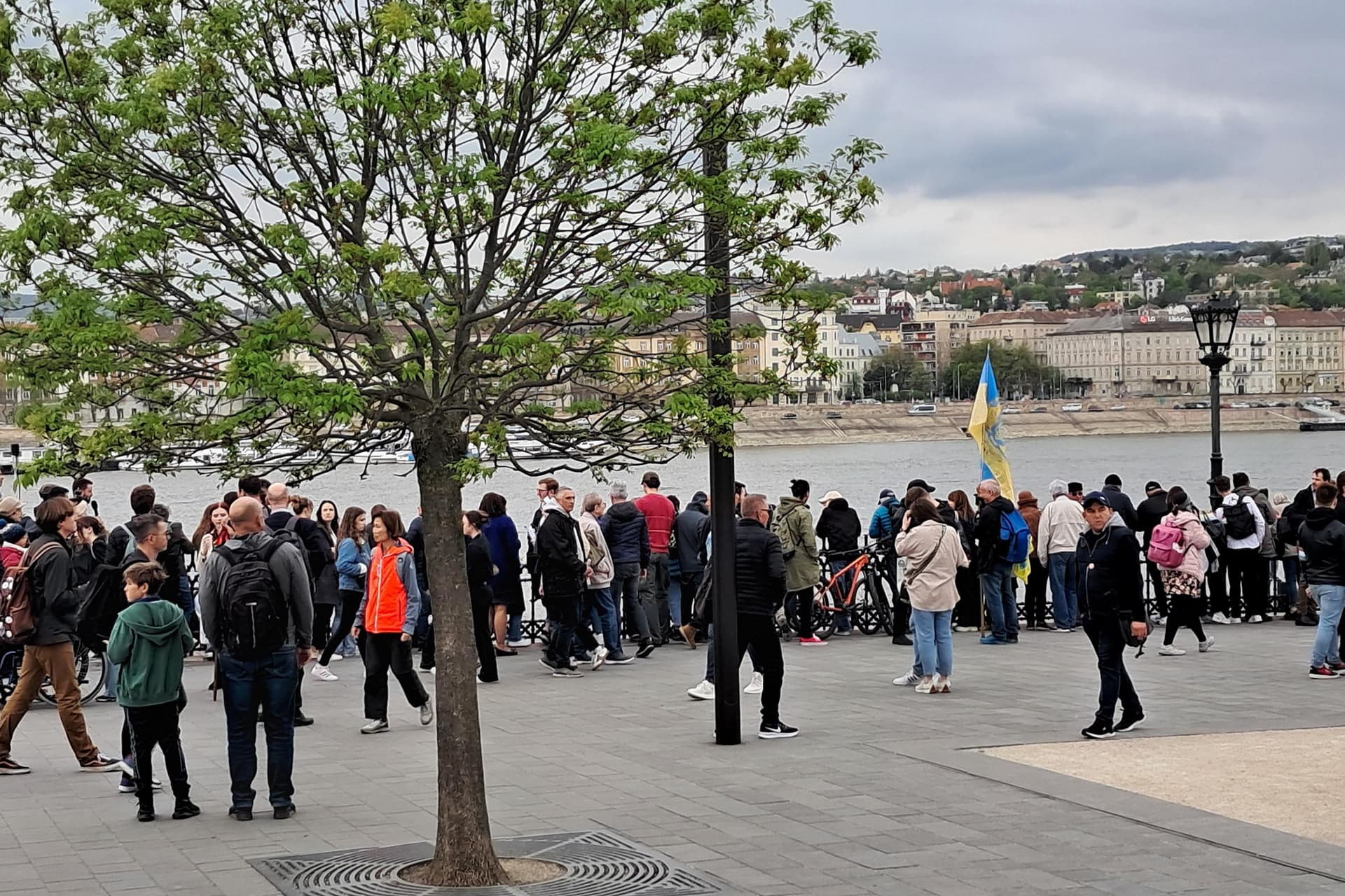 Több a rendőr és a turista, mint a demonstráló