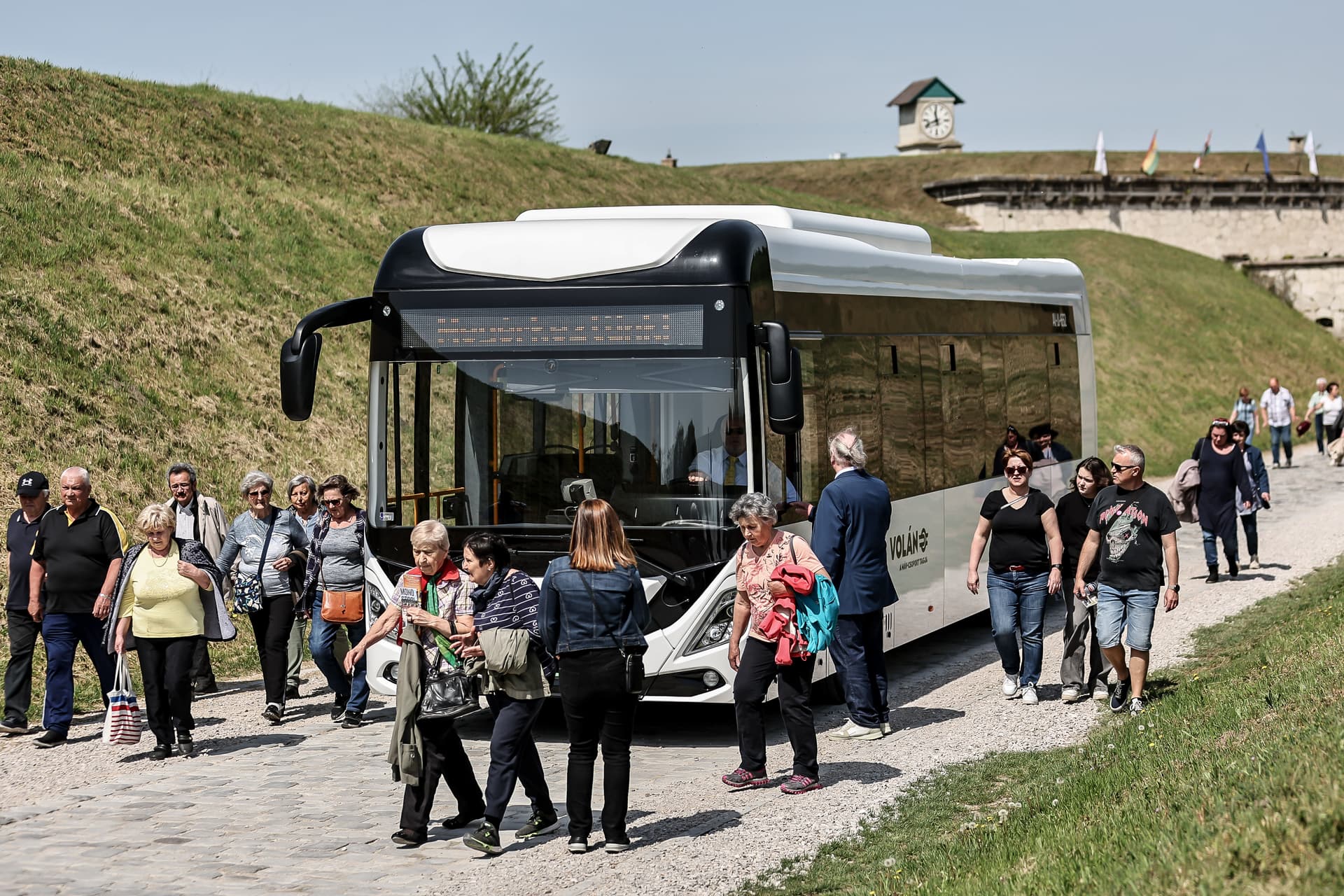 Megérkezett az Ikarus 120e elektromos busz