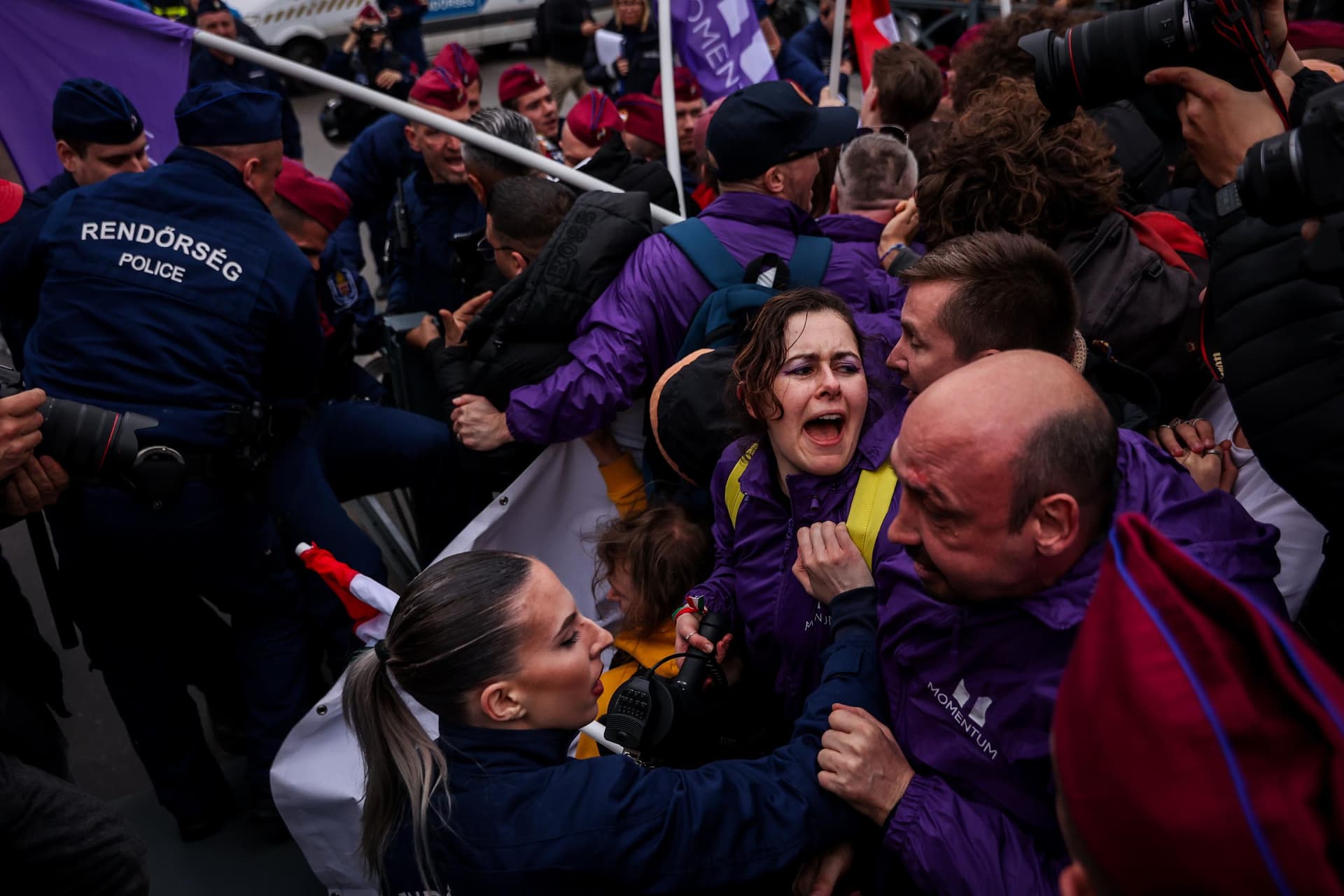 momentum blokád