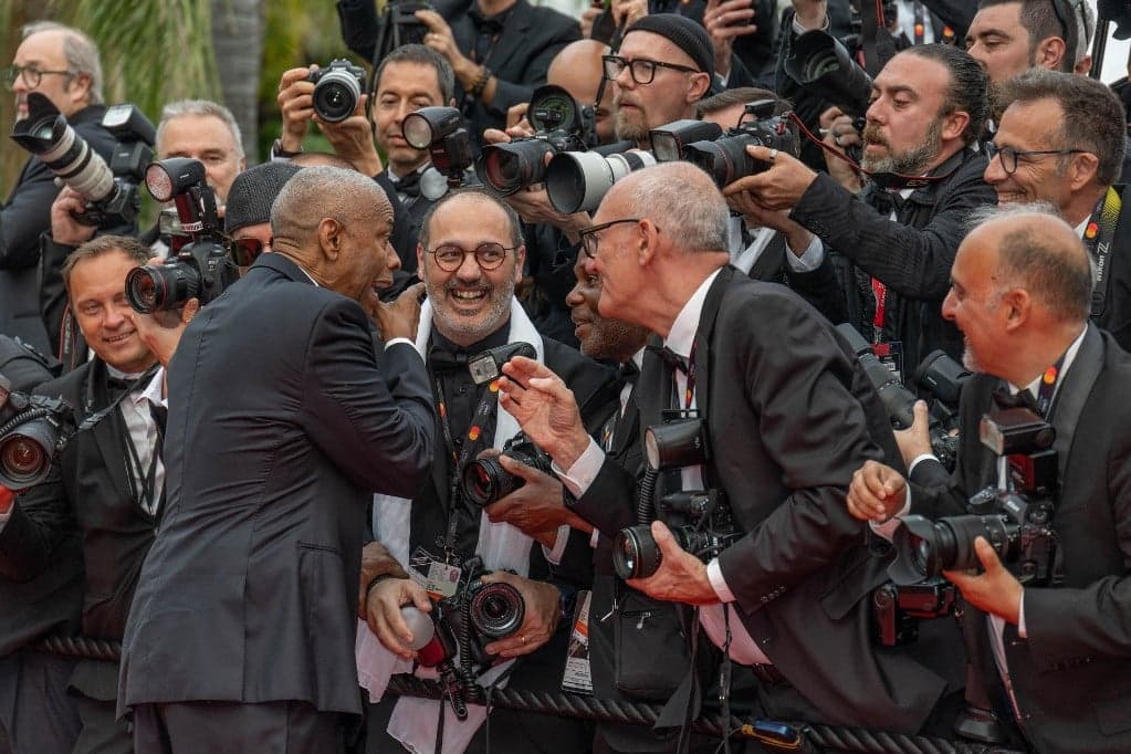 Denzel Washington kirohanása a cannes-i vörös szőnyegen