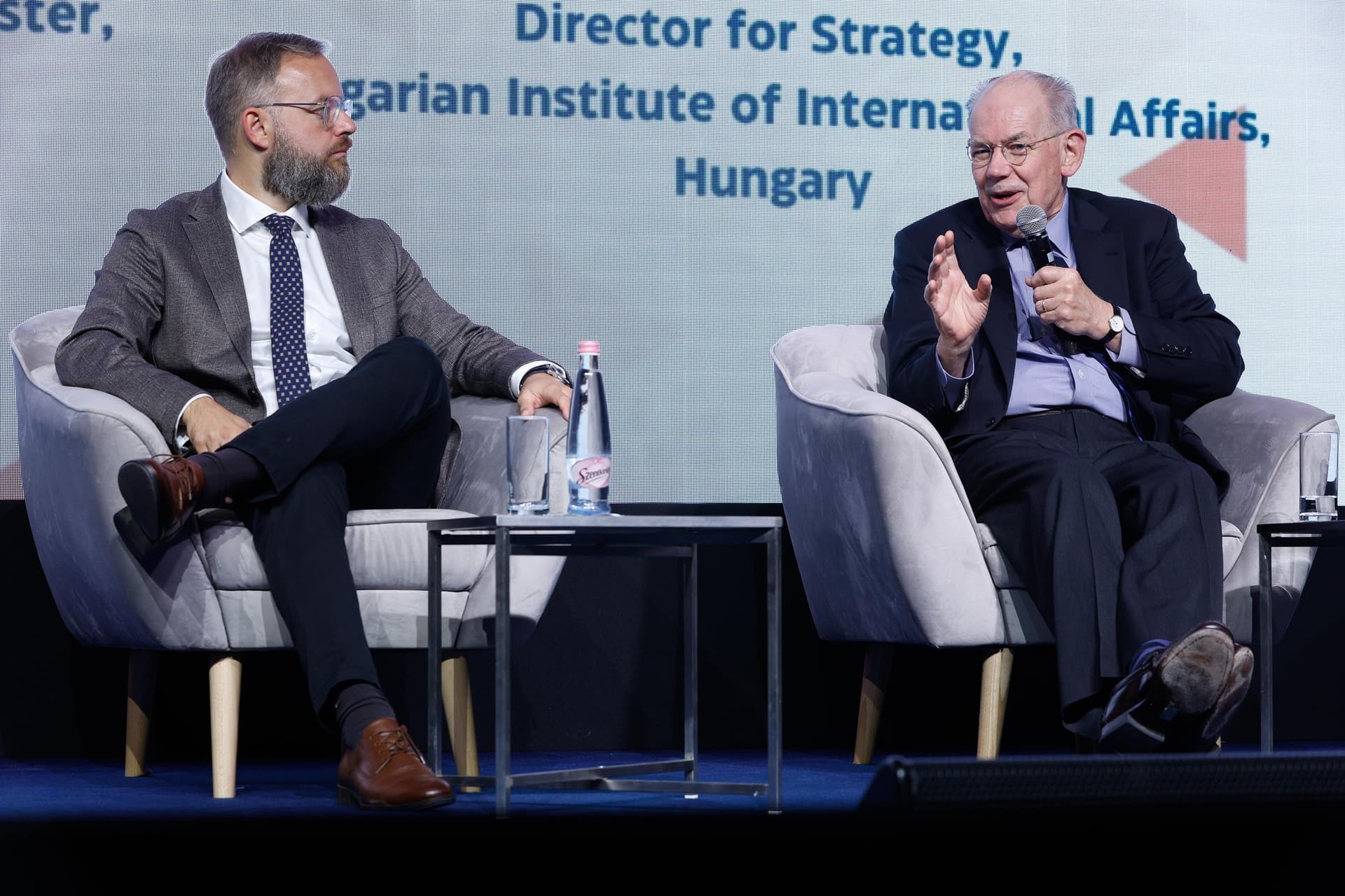 „Európában a háborús retorika vette át a versenyképességi viták helyét”
