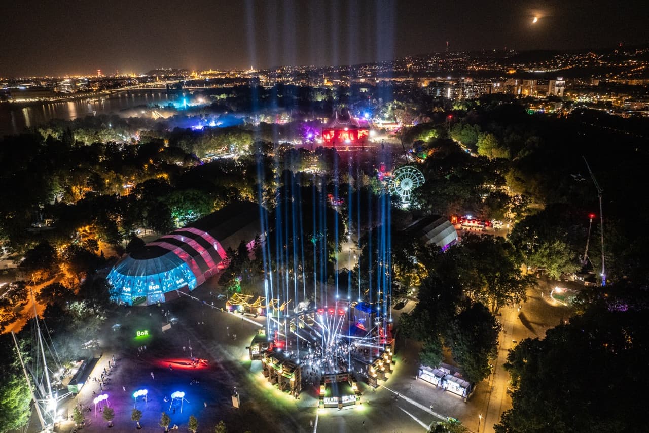 Egy fiktív metropolisz nyitotta meg kapuit a Hajógyári-szigeten!