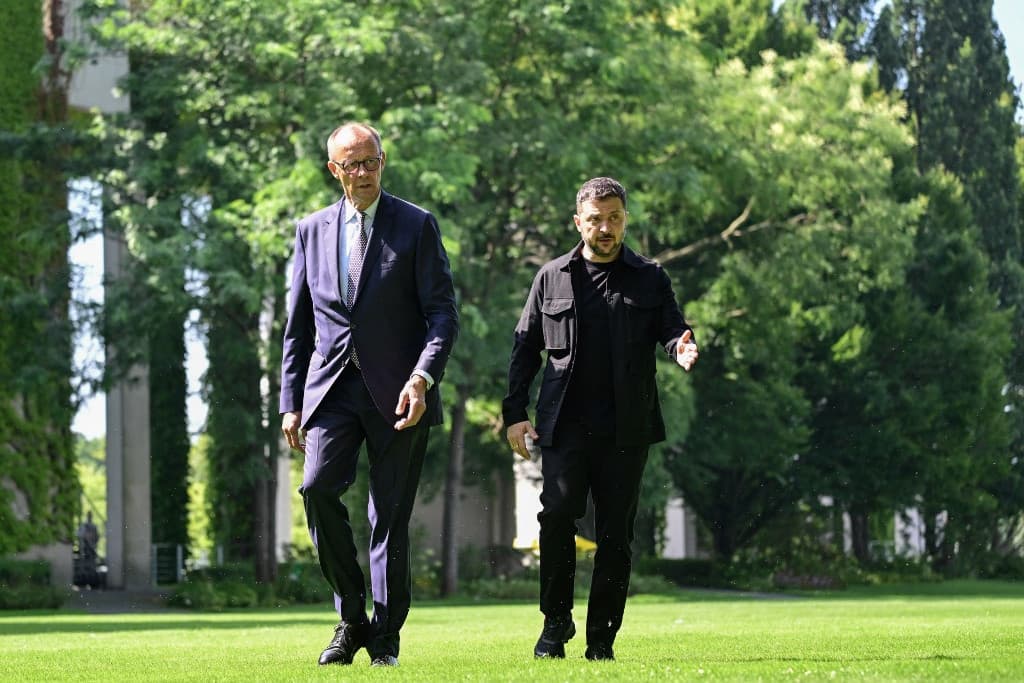 Már biztos, hogy nem egyedül utazik Zelenszkij Trumphoz