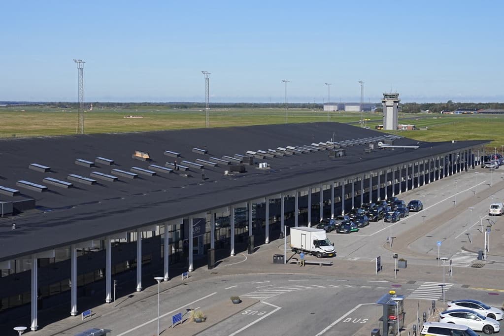 Rövid időre újra le kellett zárni a dán Aalborg repülőteret feltételezett dróntevékenység miatt