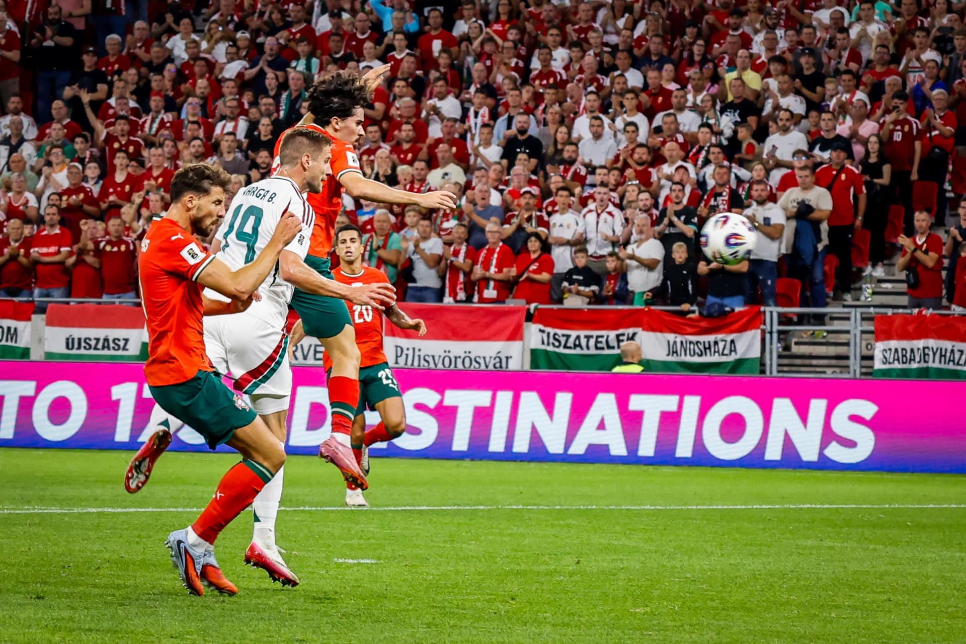 Varga Barnabás fejesével vezettünk, a szünetben ikszre állunk + Galéria!