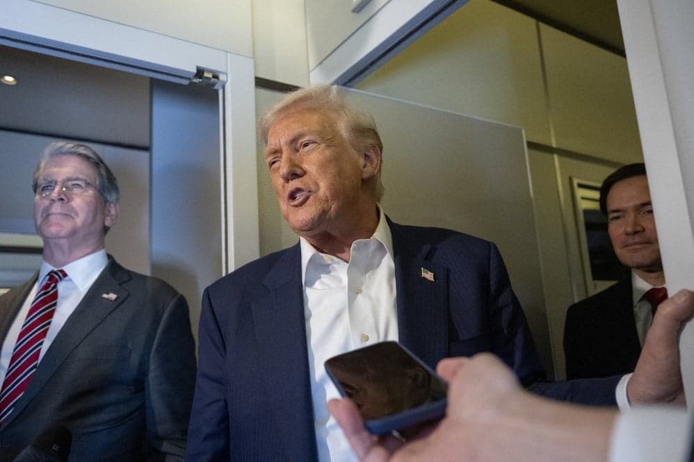 Politico: Trump a békekötés után visszaadja Oroszország befagyasztott vagyonát