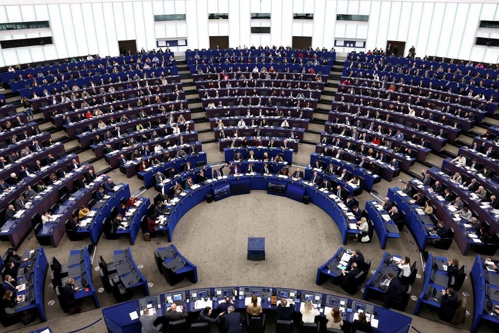 Legális és biztonságos abortuszt sürget a EP