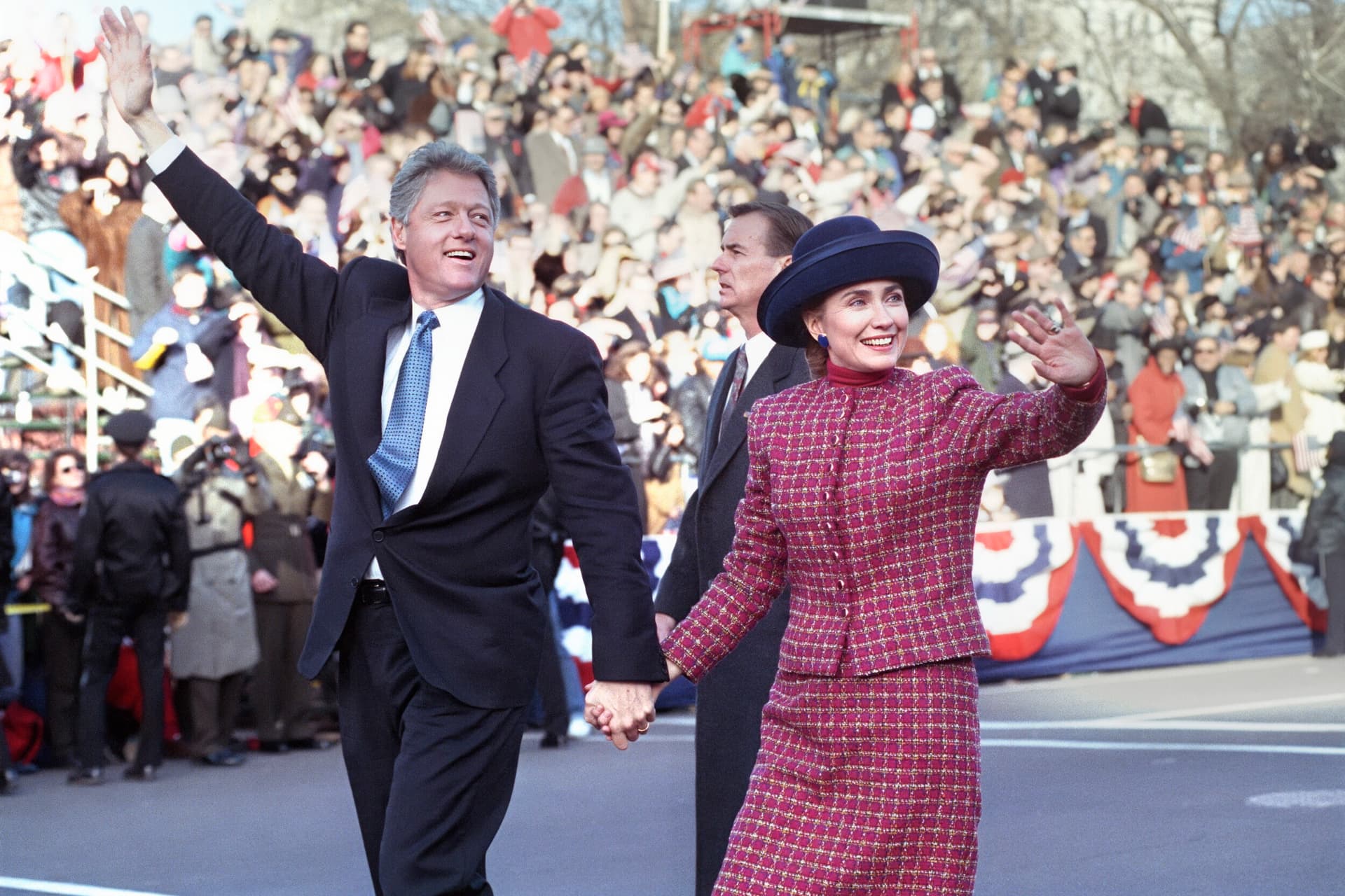 Bill és Hillary Clintont börtönbüntetés fenyegeti az Epstein-ügy miatt