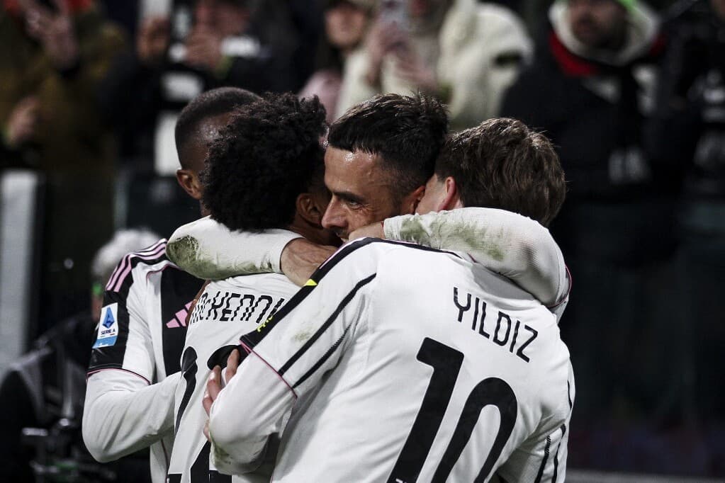 A Juventus 3-0-ra legyőzte a címvédő Napolit