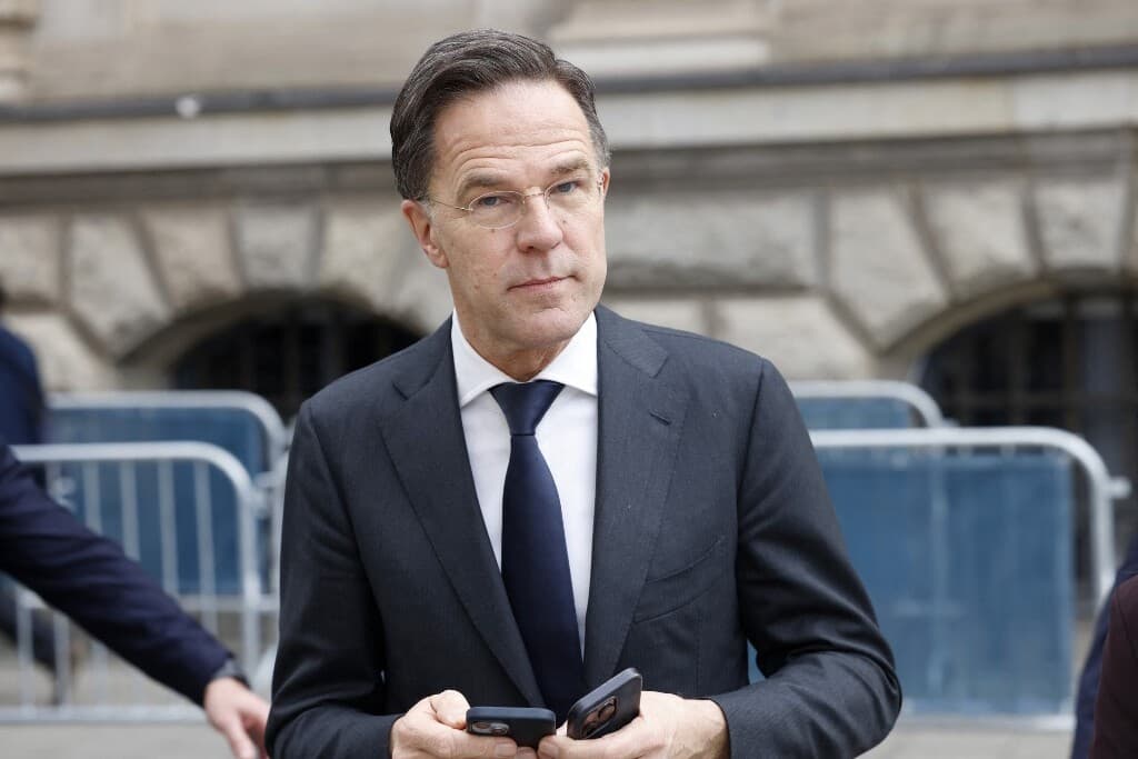 Mark Rutte: Nincs jele annak, hogy az Egyesült Államok kilépne a NATO-ból