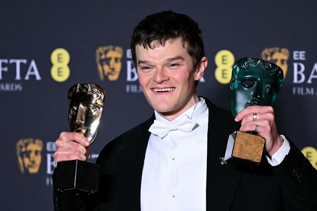 Robert Aramayo tarolt a BAFTA‑n
