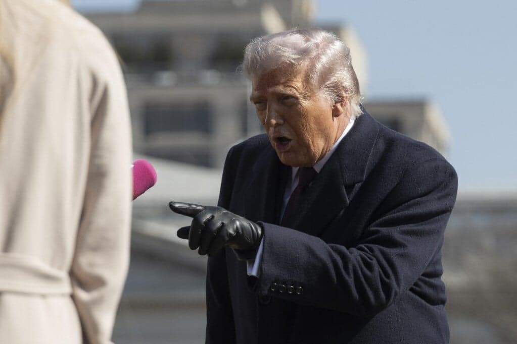 Trump kemény megtorlást helyezett kilátásba egy iráni válaszcsapás esetén