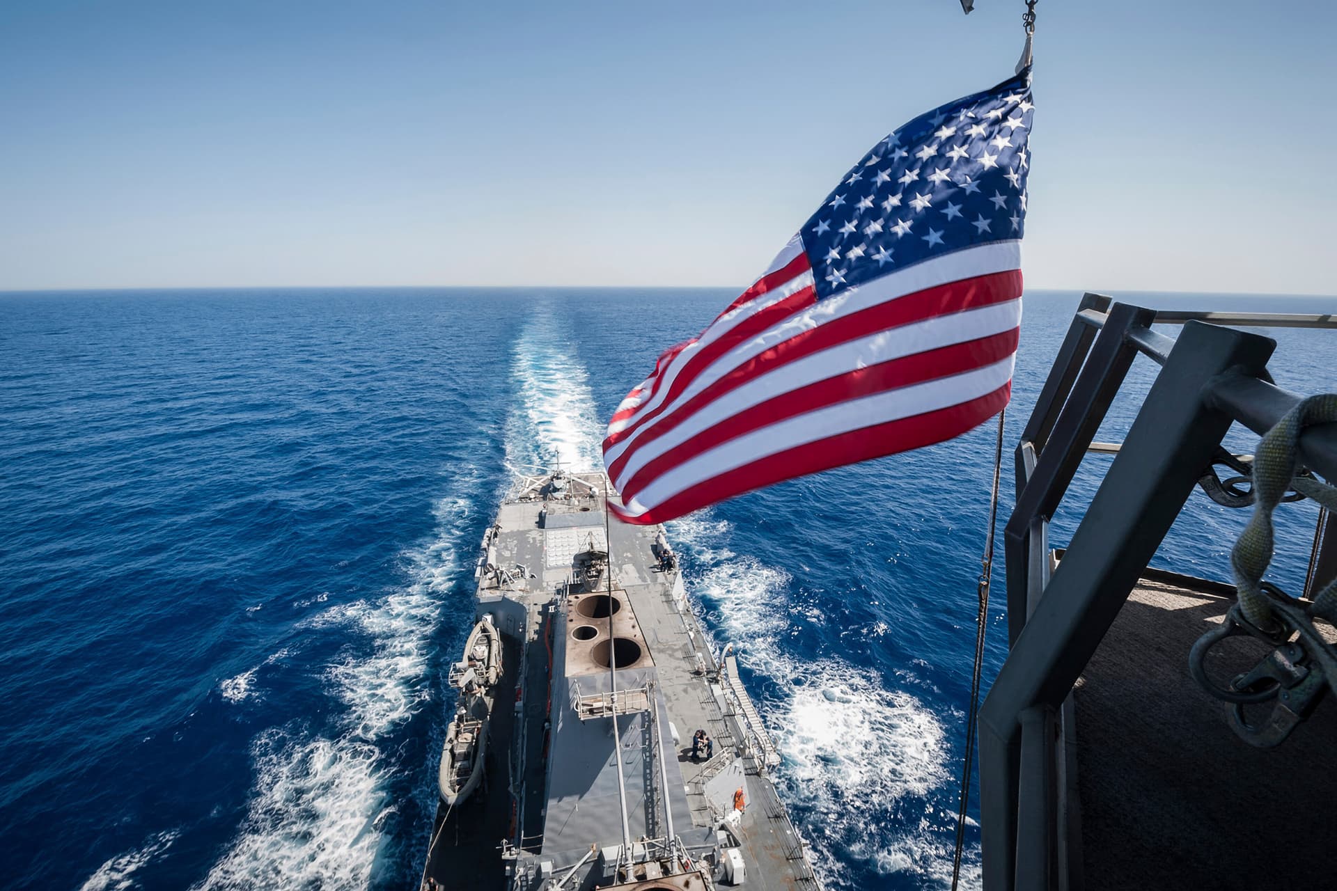 Amerikai hadihajók érkeznek Haiti partjaihoz