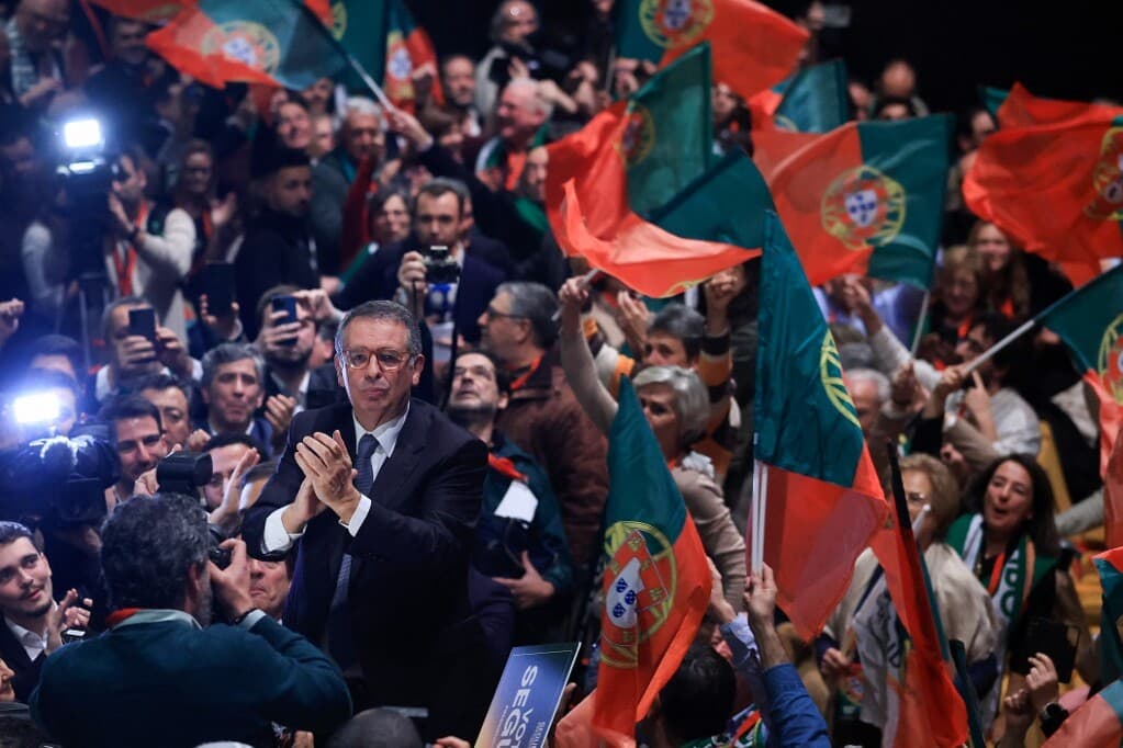 Portugália: a szocialista António José Seguro aratott győzelmet az elnökválasztáson