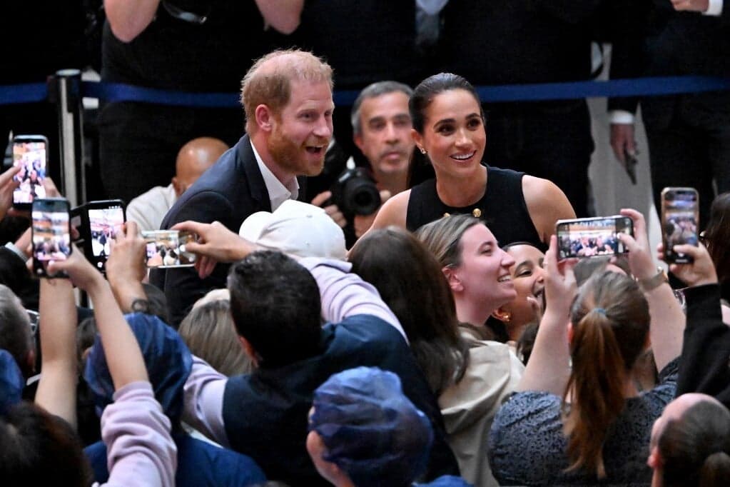 Diana hercegné ékszerét viselte Meghan Kanadában