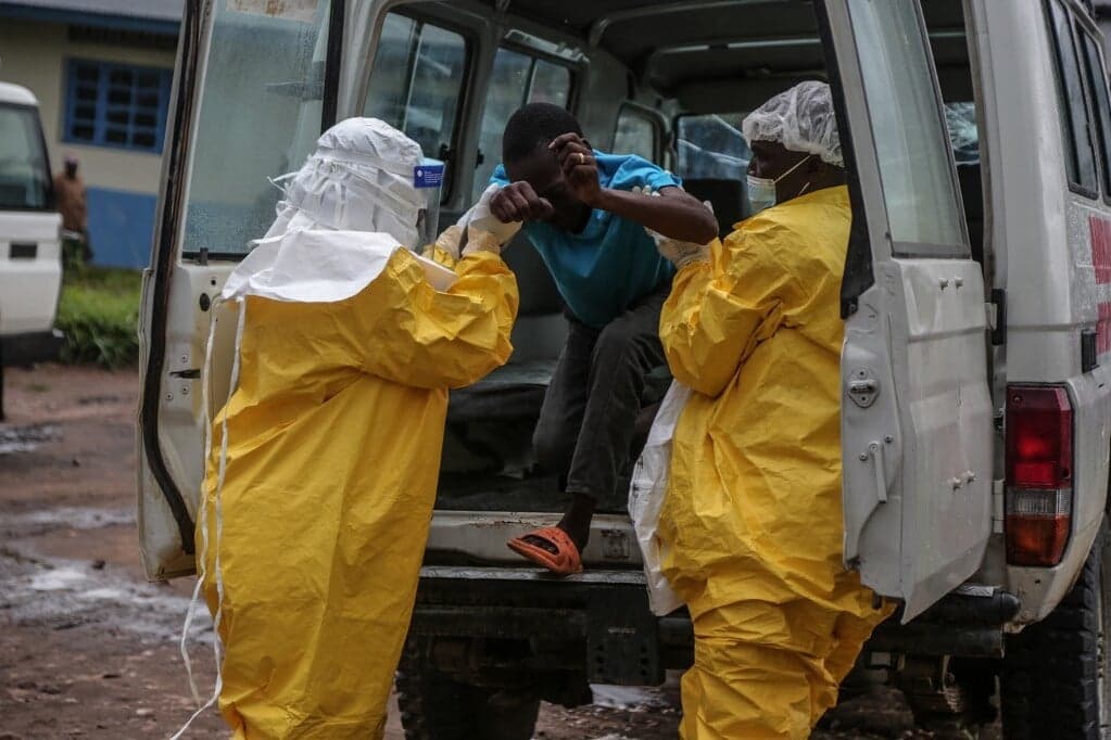 Tíz további országot fenyeget Afrikában az ebola