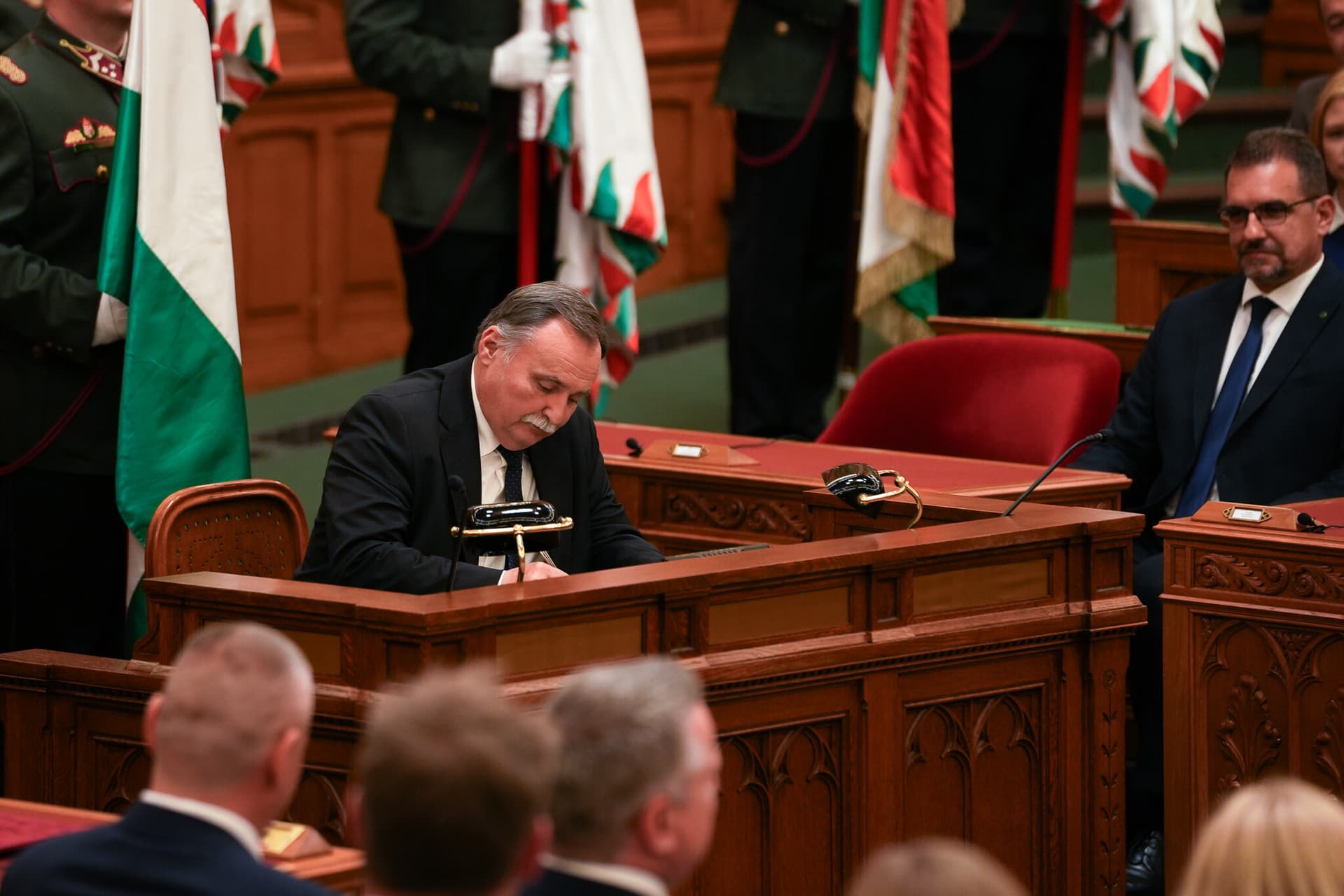 Leállítják a védett erdők kitermelését, és szigorítják az ipari szankciókat