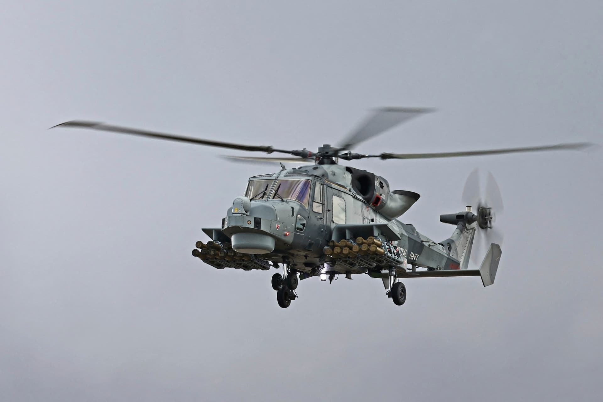 Lezuhant a brit haditengerészet egyik helikoptere, hárman meghaltak