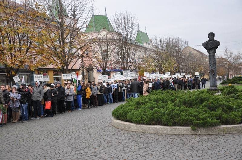 Málenkij robot Kárpátalja 2014.