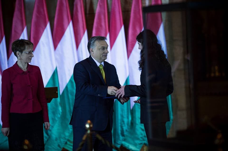 Orbán Viktor diákolimpikonok