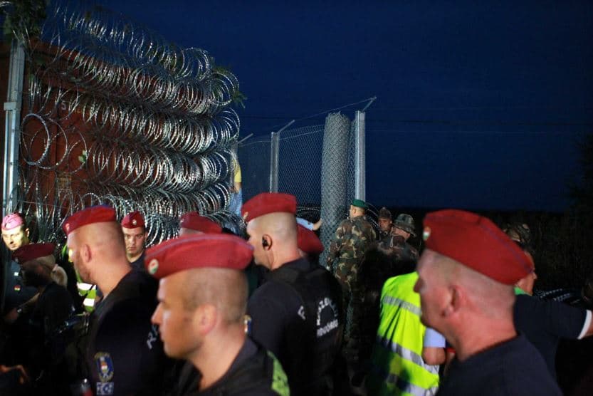 Röszkei határzár 2015 HR