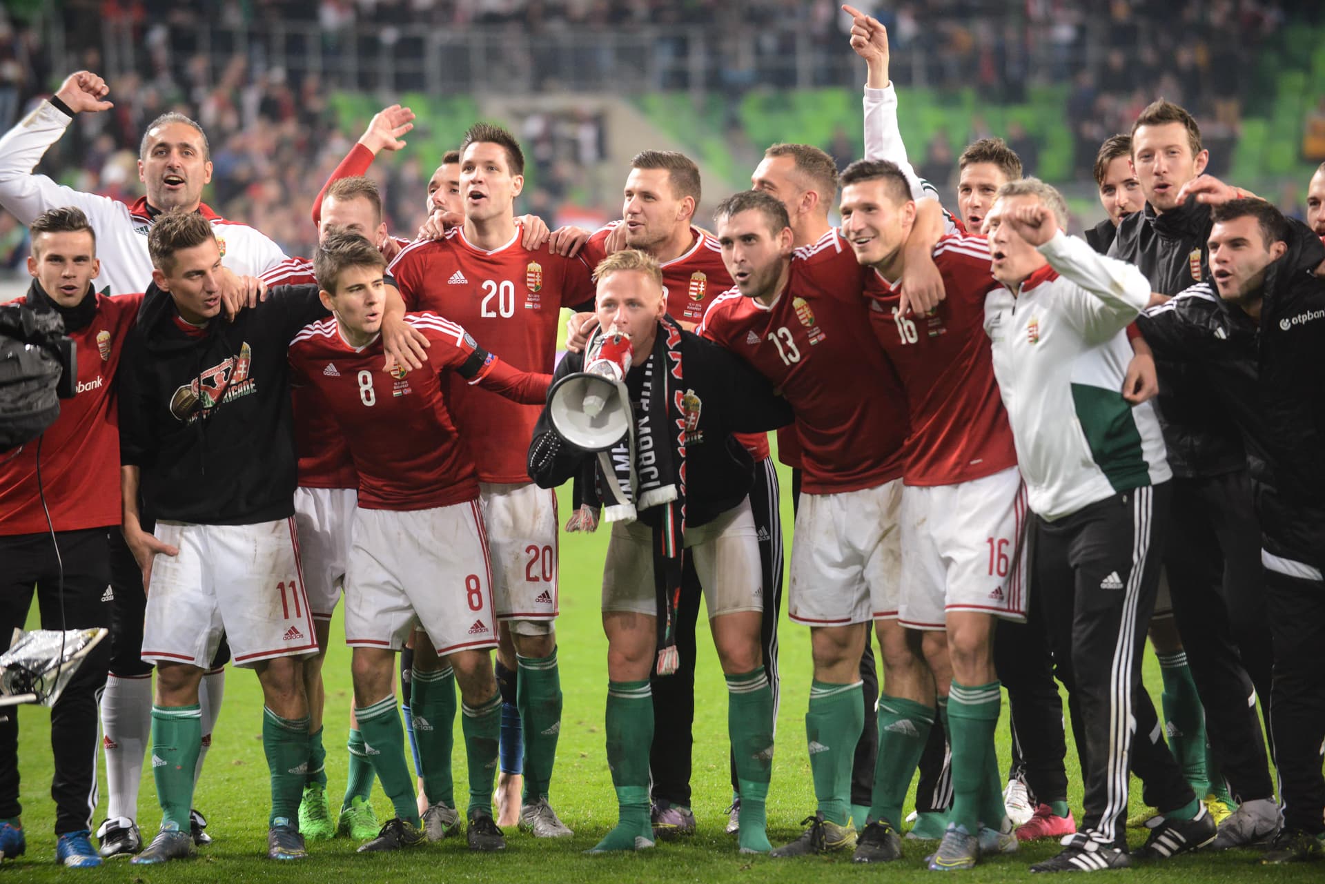 magyar-norvég