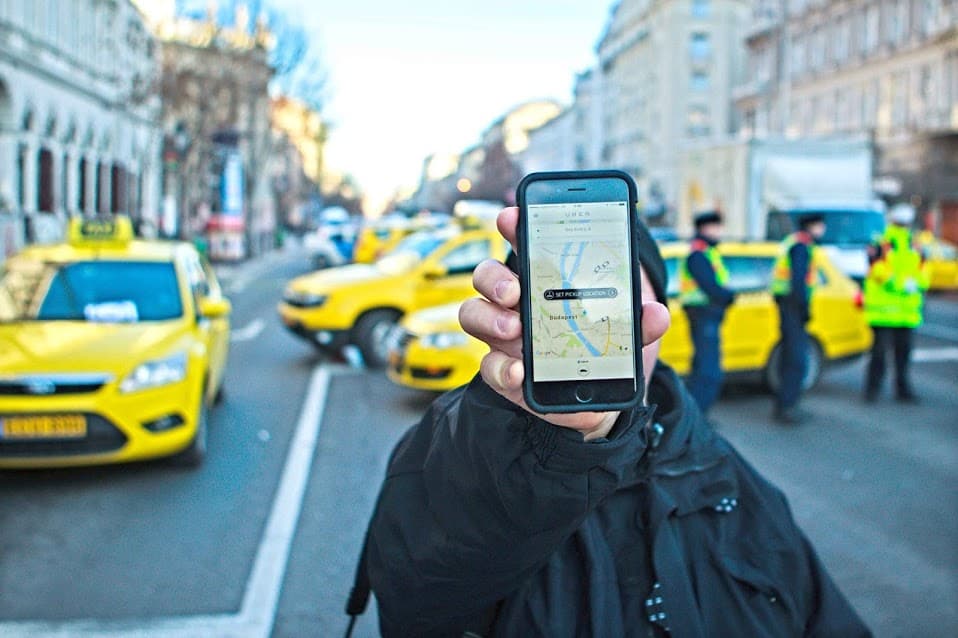 TAXIS DEMO HR
