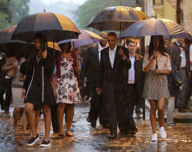 OBAMA KUBÁBAN