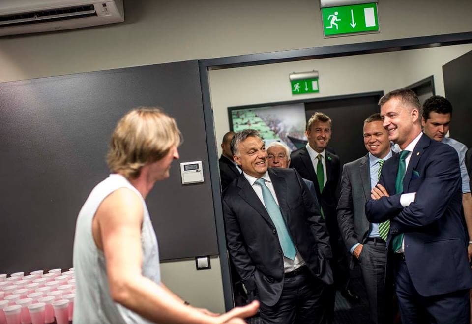 Orbán Viktor Fradi stadion avatóján