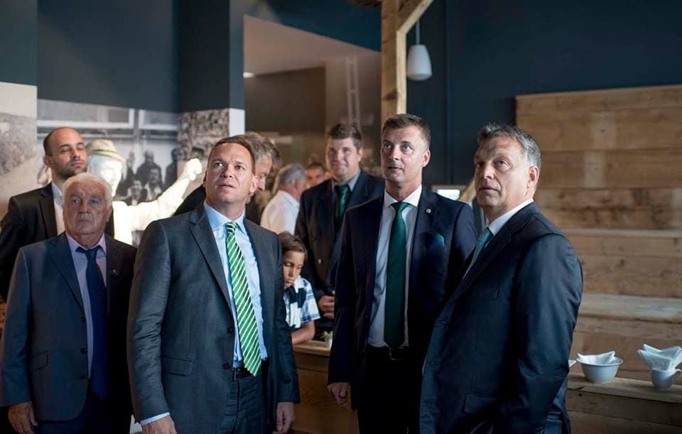Orbán Viktor Fradi stadion avatóján