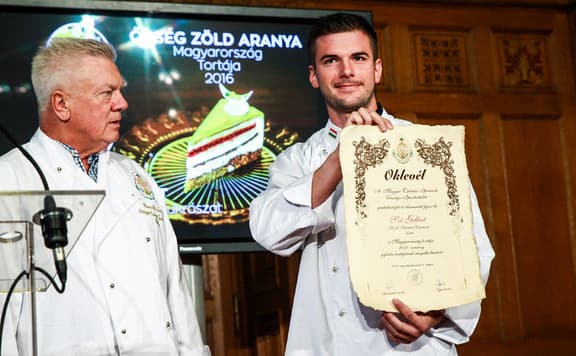 ország tortája 2016