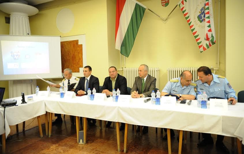 NEM HASZNÁLHATÓ !!! ismeretlen forrás