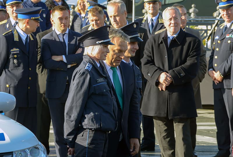 rendőrtisztavatés