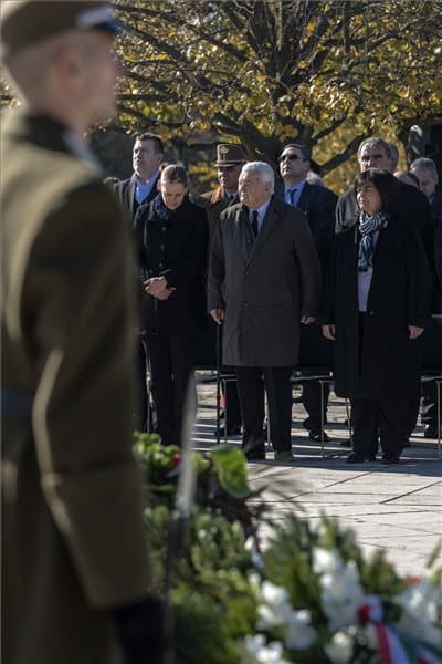 Nov4-gyásznap