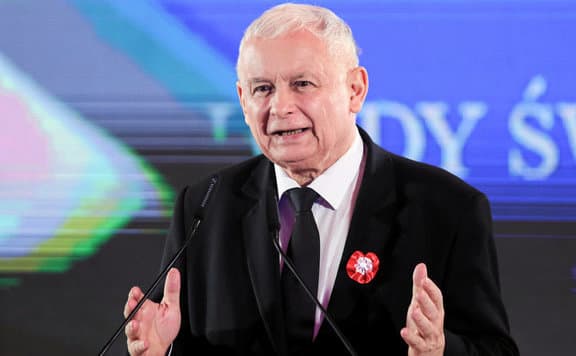 Kaczynski: Folytatódni fog a visegrádi együttműködés