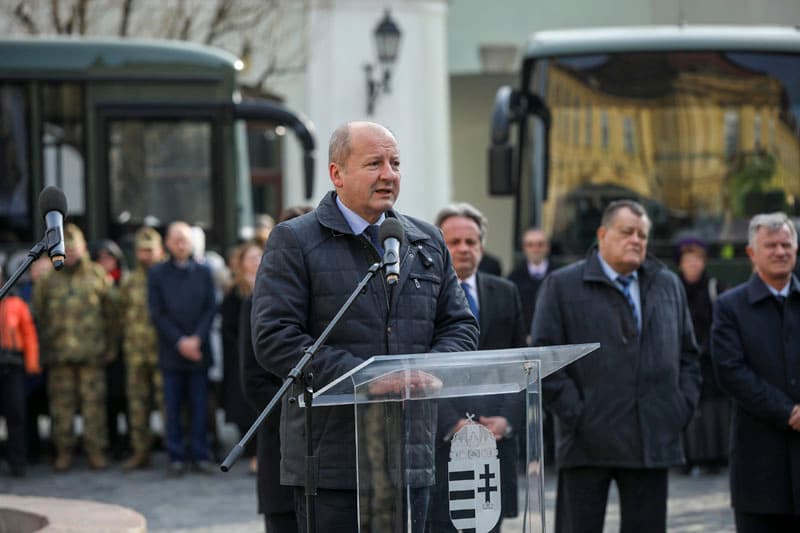 Honvédség-busz
