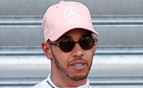 Hamilton nyerte az ezredik Forma 1-es futamot