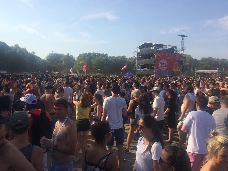 SZIGET-ELSŐ NAP-MÁSODIK ERESZTÉS