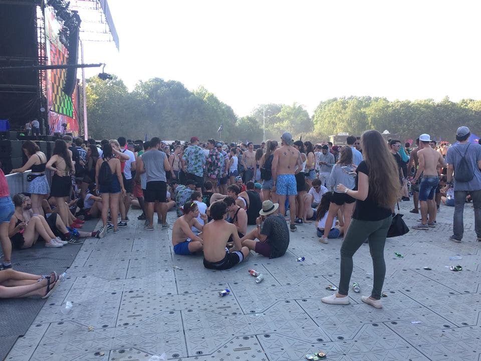 SZIGET-ELSŐ NAP-MÁSODIK ERESZTÉS