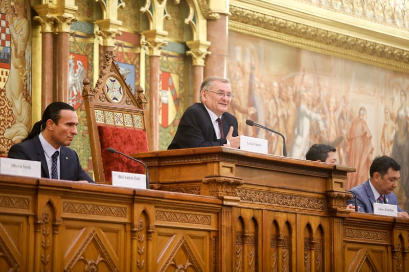 Kurultáj