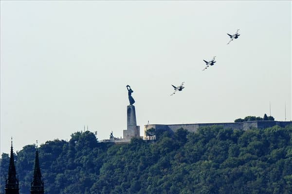 légiparádé aug 20